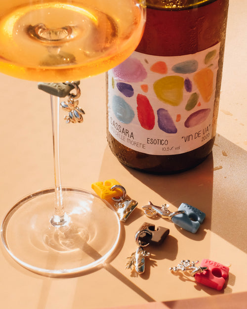 Kiki's Wine Charm Set
