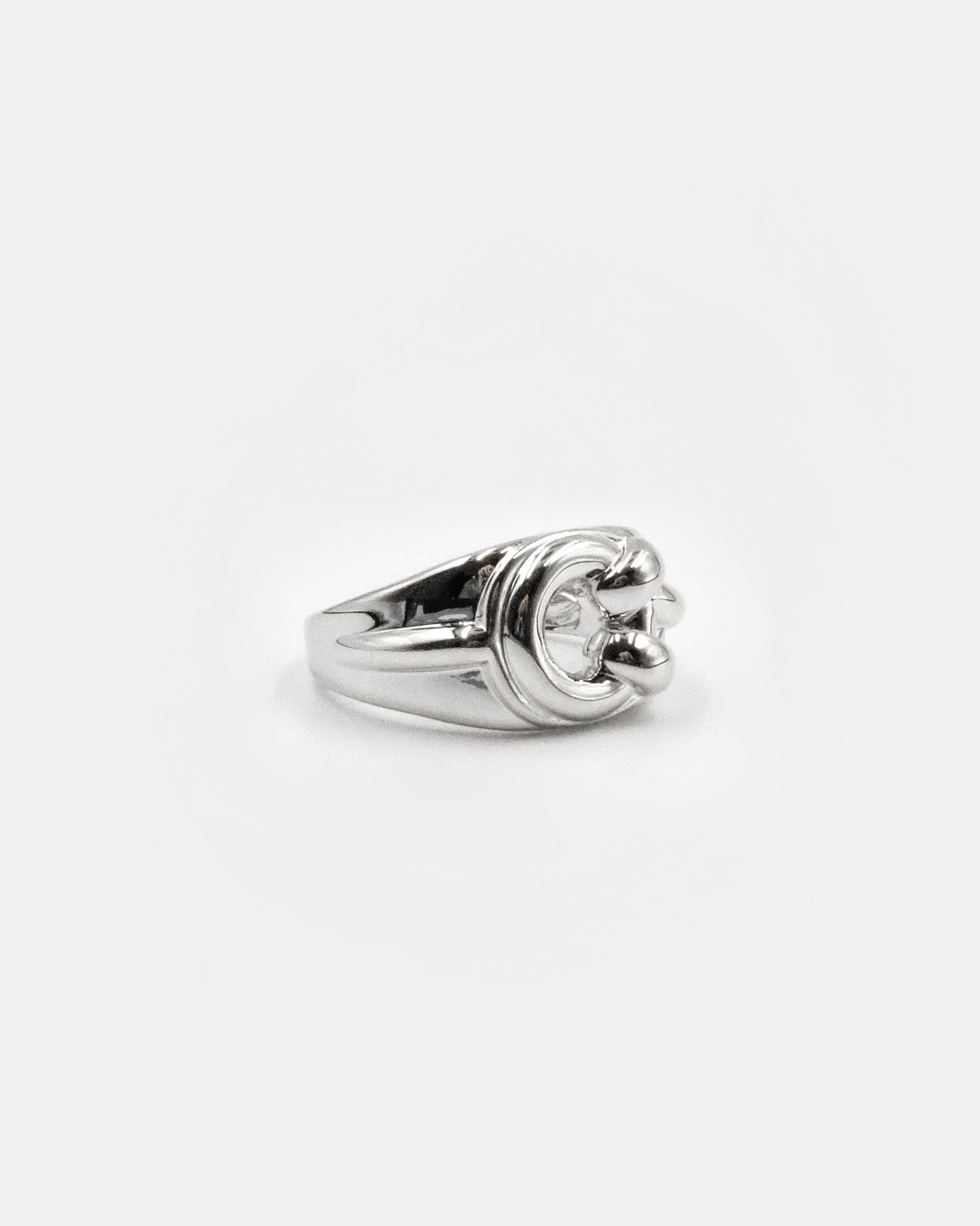 POEMIC Lucid Ring with PVD Rhodium plating. Tarnish-free signet style.